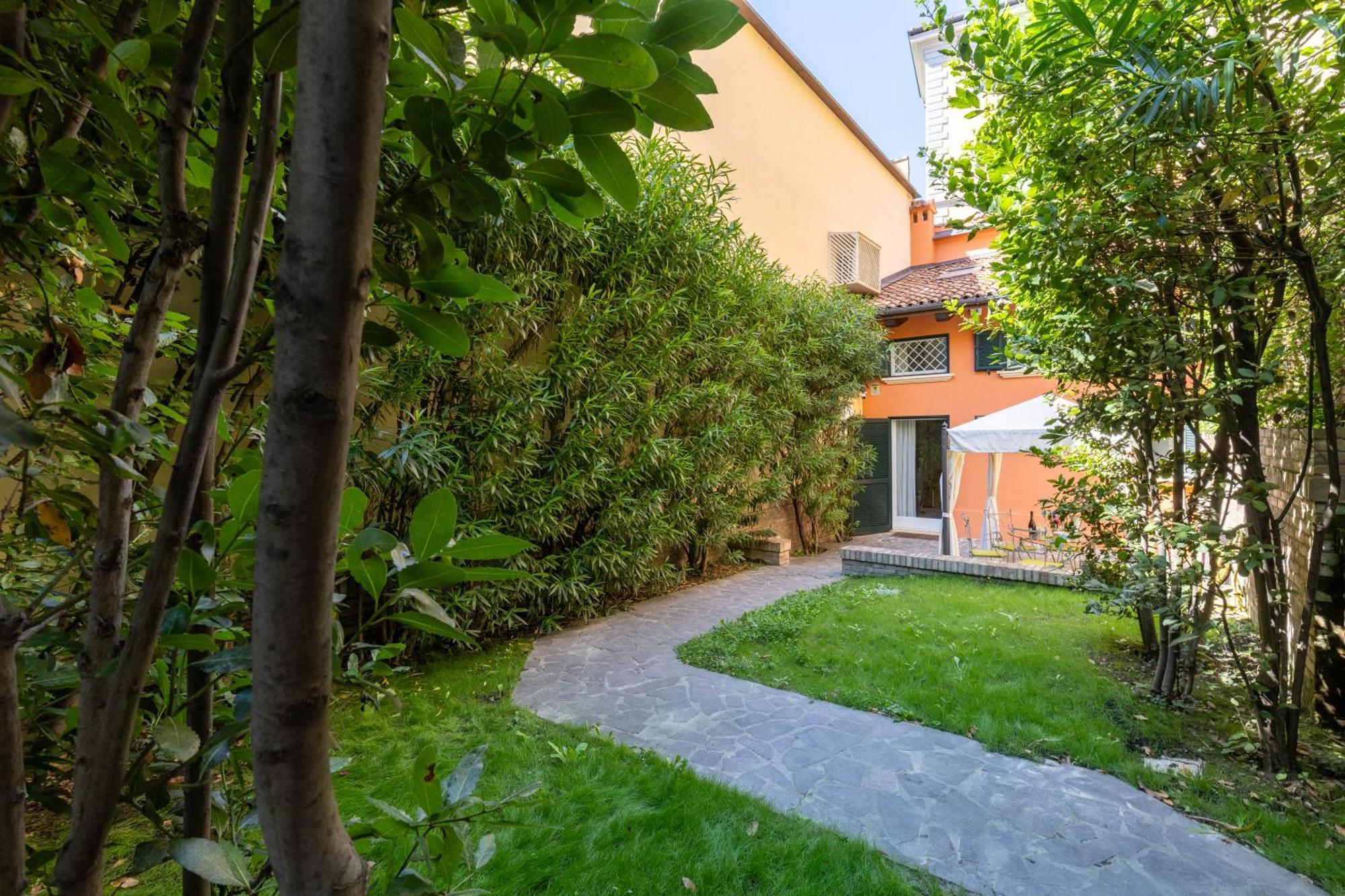 Isaia Garden -Private Garden Spa Bath Bolognarooms Bolonia Exterior foto
