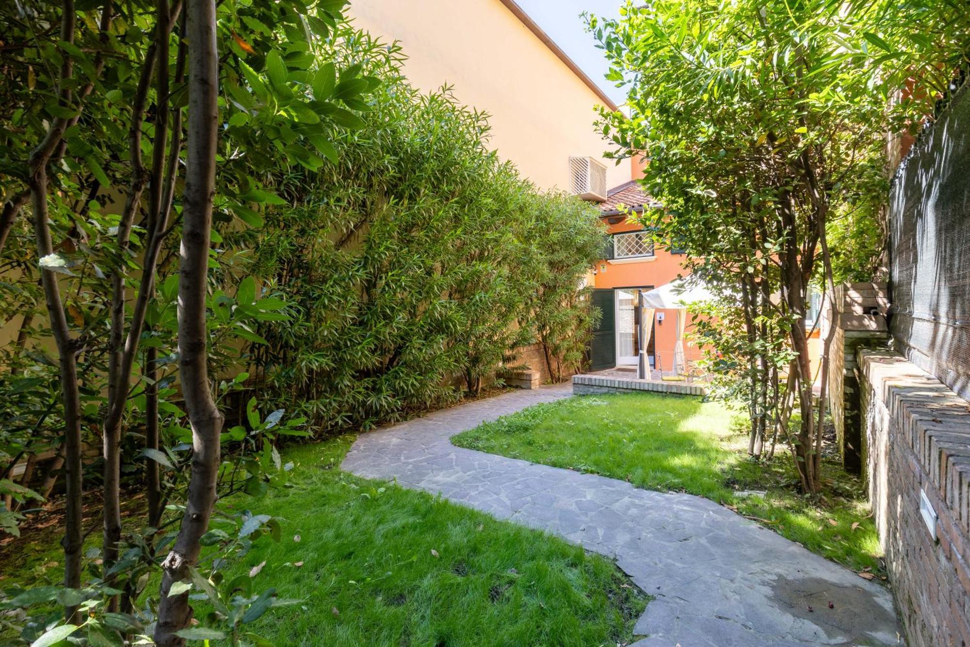 Isaia Garden -Private Garden Spa Bath Bolognarooms Bolonia Exterior foto