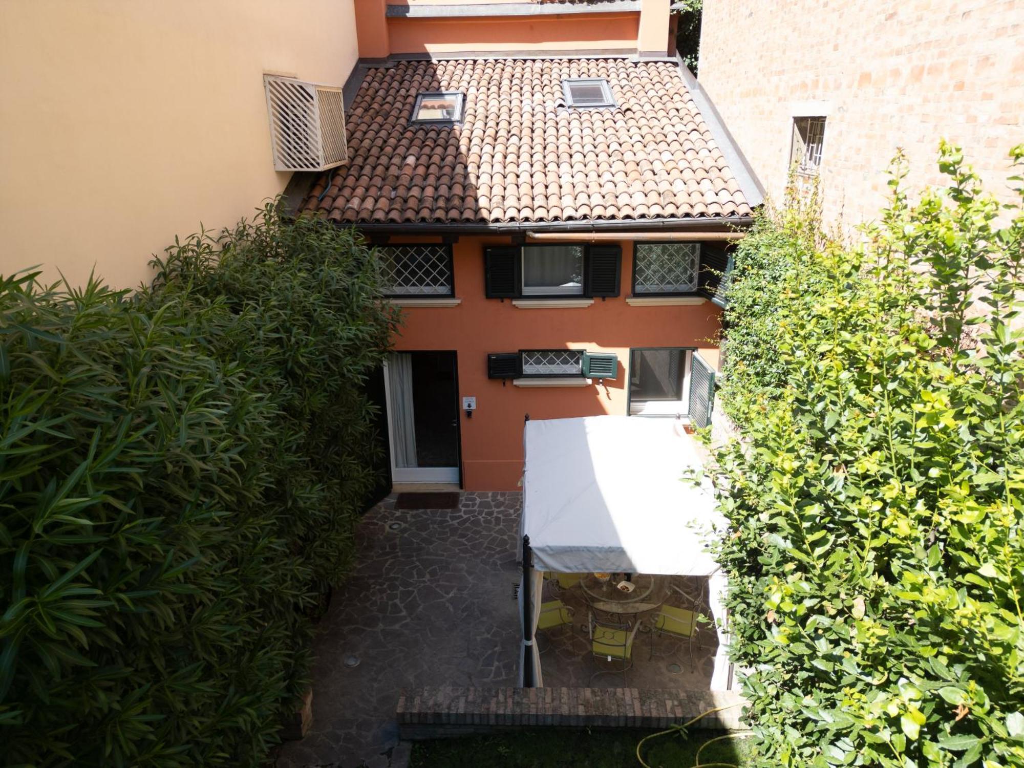 Isaia Garden -Private Garden Spa Bath Bolognarooms Bolonia Exterior foto